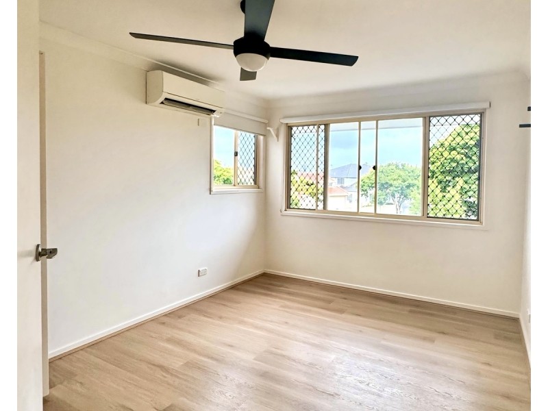 5 Pinnacle Court, Robina QLD 4226