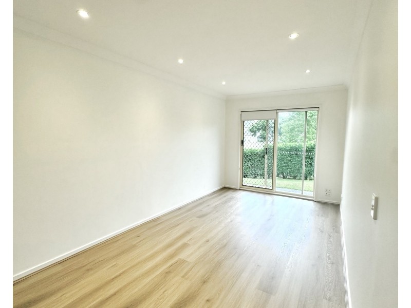 5 Pinnacle Court, Robina QLD 4226