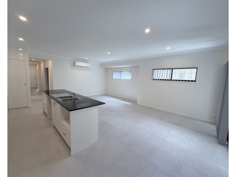 33 Soho Way, Logan Reserve QLD 4133