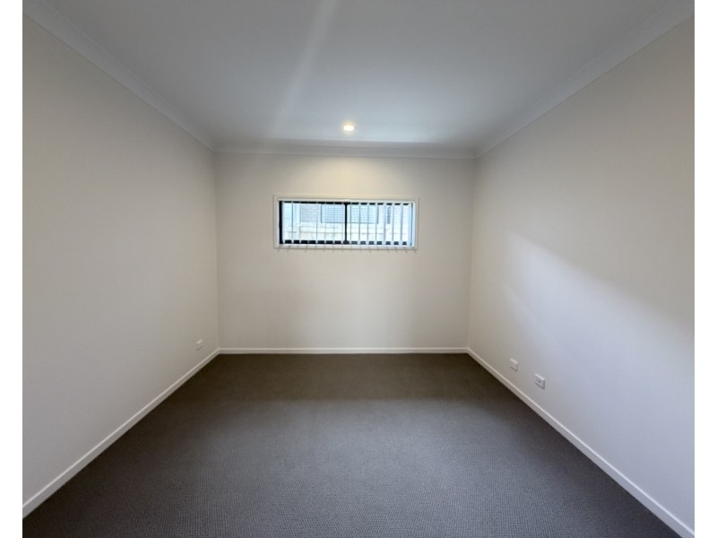 33 Soho Way, Logan Reserve QLD 4133