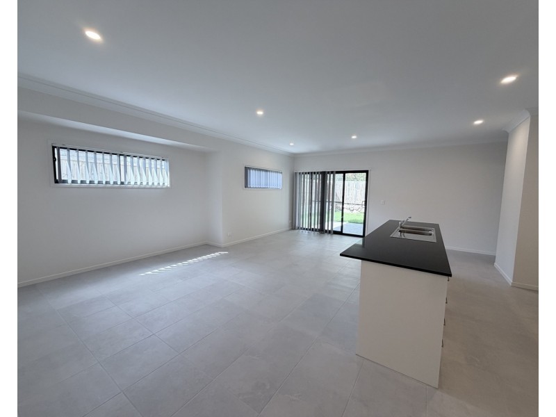 33 Soho Way, Logan Reserve QLD 4133