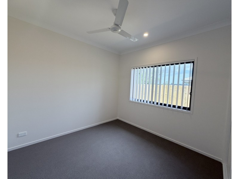 33 Soho Way, Logan Reserve QLD 4133