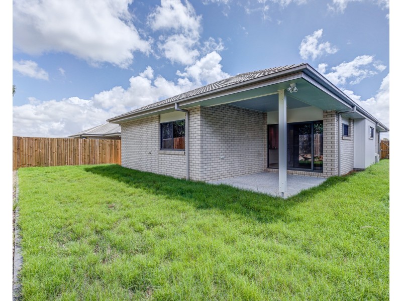 33 Soho Way, Logan Reserve QLD 4133