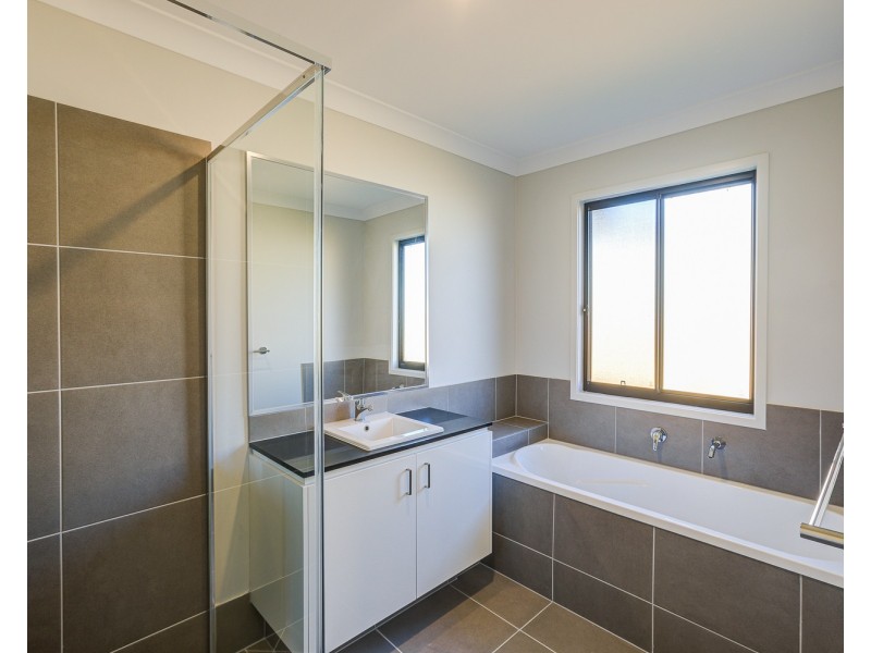 23 Soho Way, Logan Reserve QLD 4133