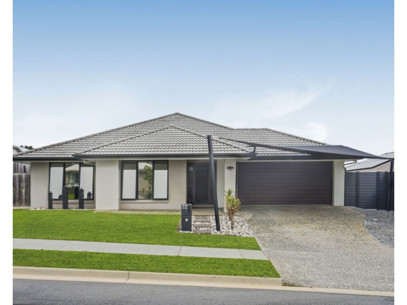 32 Longstaff Crescent, Pimpama QLD 4209