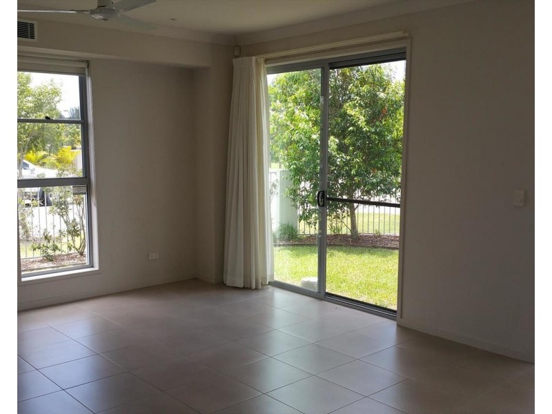 32 The Landings, Upper Coomera QLD 4209