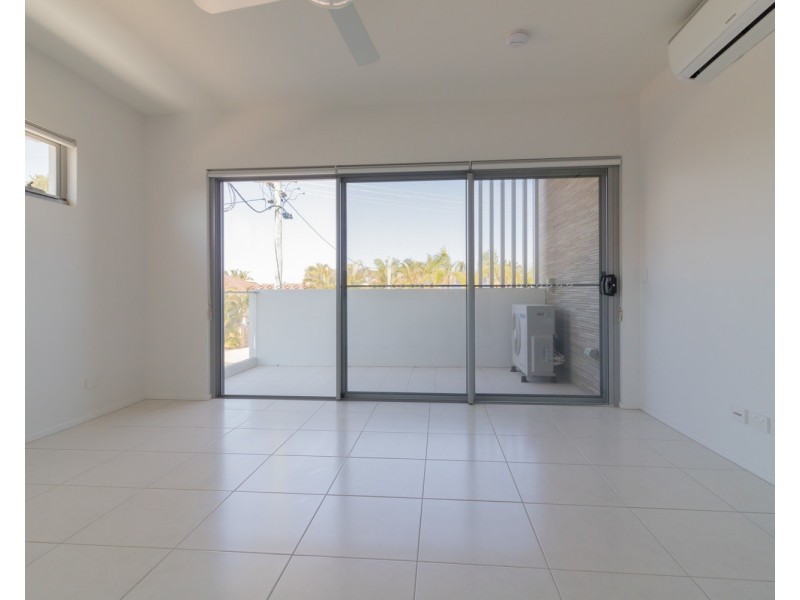 5/101 Pohlman Street, Southport QLD 4215