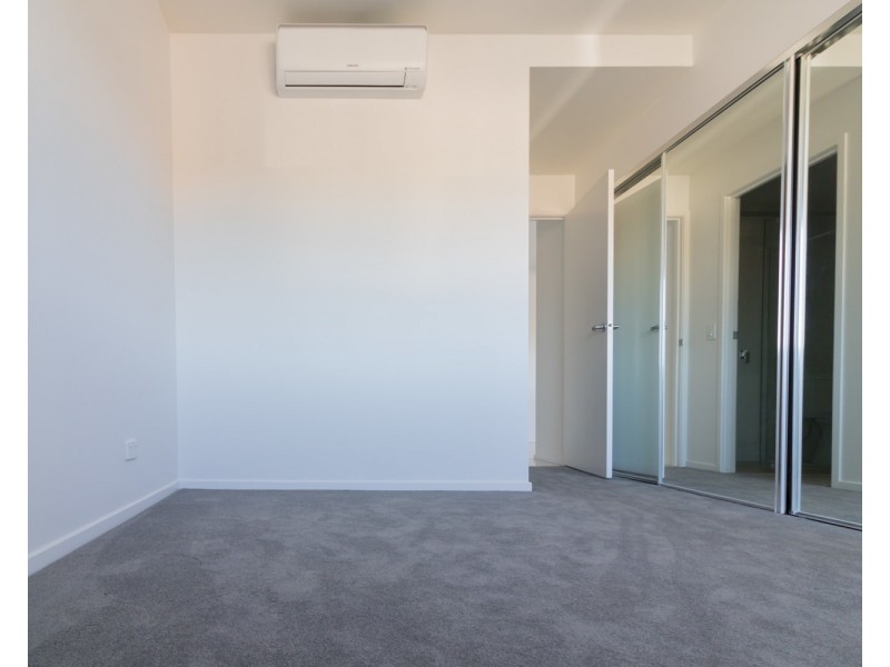 5/101 Pohlman Street, Southport QLD 4215