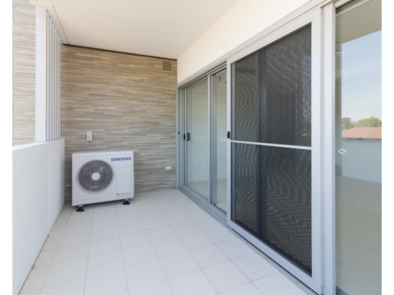 5/101 Pohlman Street, Southport QLD 4215