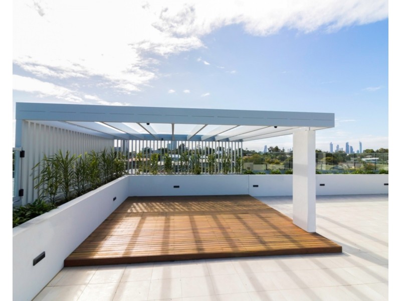 5/101 Pohlman Street, Southport QLD 4215