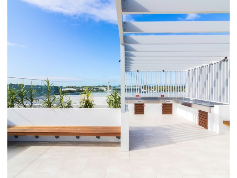 5/101 Pohlman Street, Southport QLD 4215