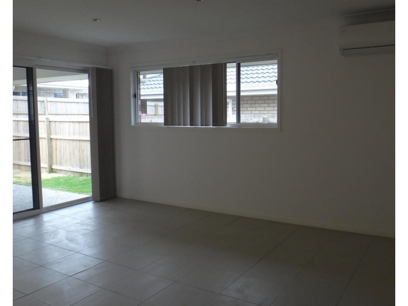 72 Damian Leeding Way, Upper Coomera QLD 4209