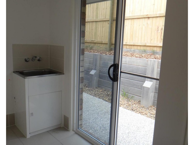 72 Damian Leeding Way, Upper Coomera QLD 4209