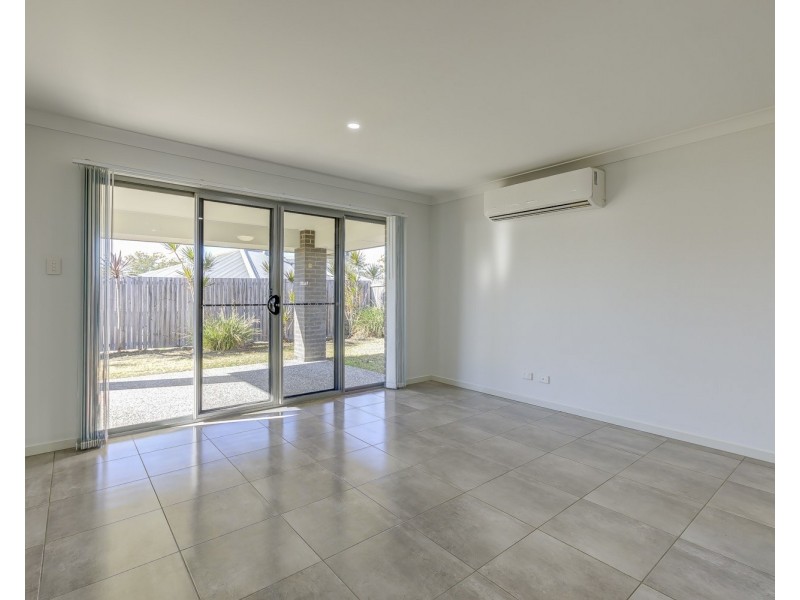 37 Dixon Drive, Pimpama QLD 4209