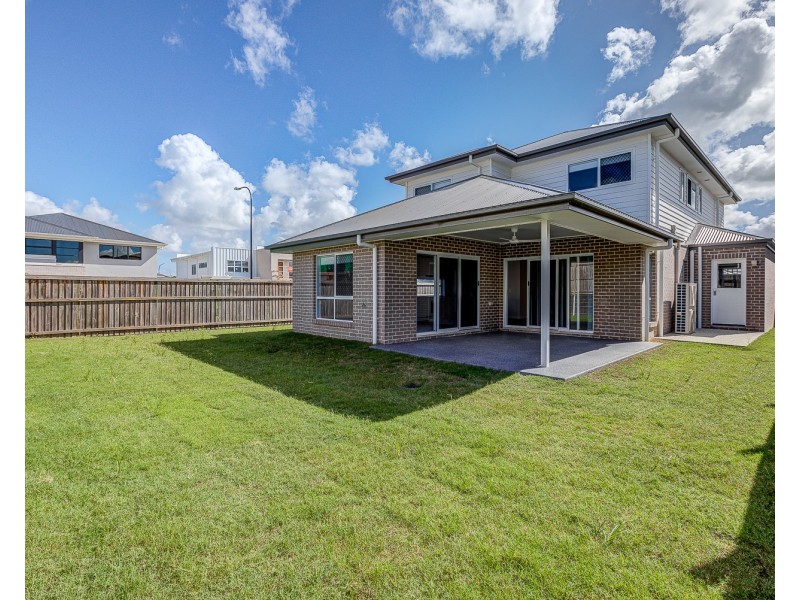 7 Hydrangea Avenue, Redland Bay QLD 4165
