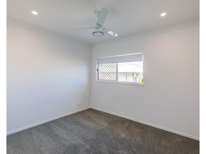 7 Hydrangea Avenue, Redland Bay QLD 4165