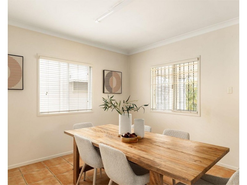 12 Seventh Avenue, Windsor QLD 4030