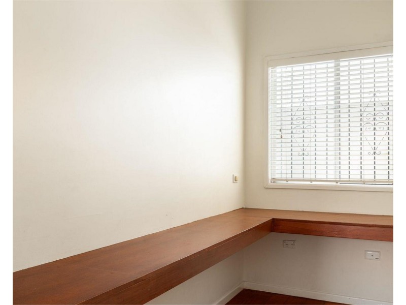 12 Seventh Avenue, Windsor QLD 4030