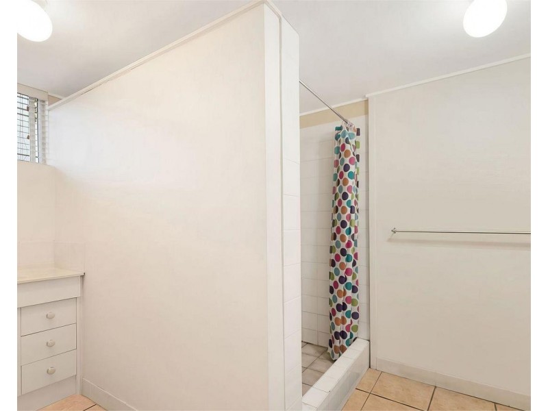 12 Seventh Avenue, Windsor QLD 4030