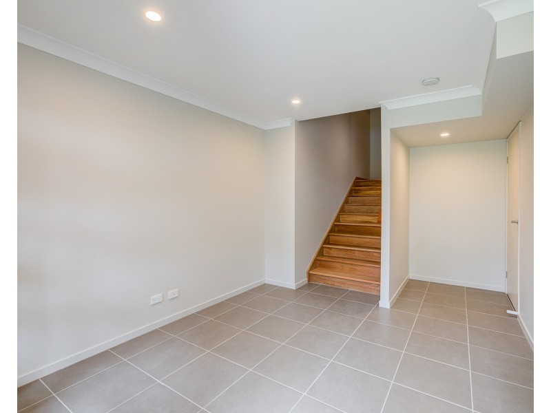 18 Mallow Court, Collingwood Park QLD 4301