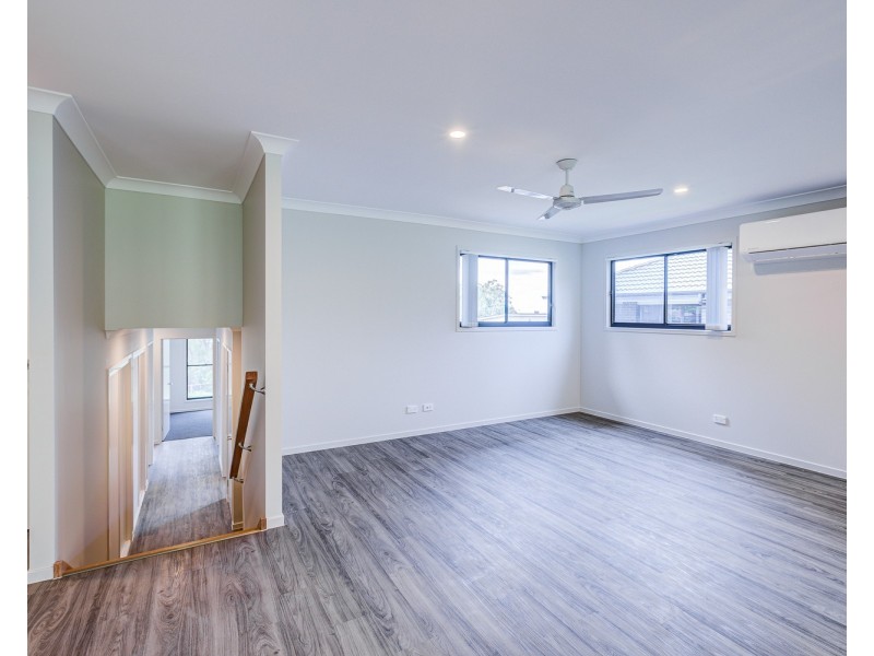 18 Mallow Court, Collingwood Park QLD 4301