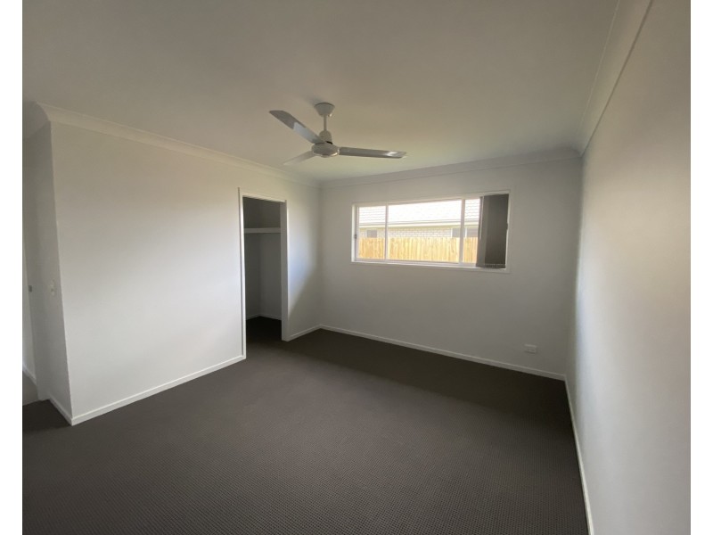 8 Roupell Street, Logan Reserve QLD 4133