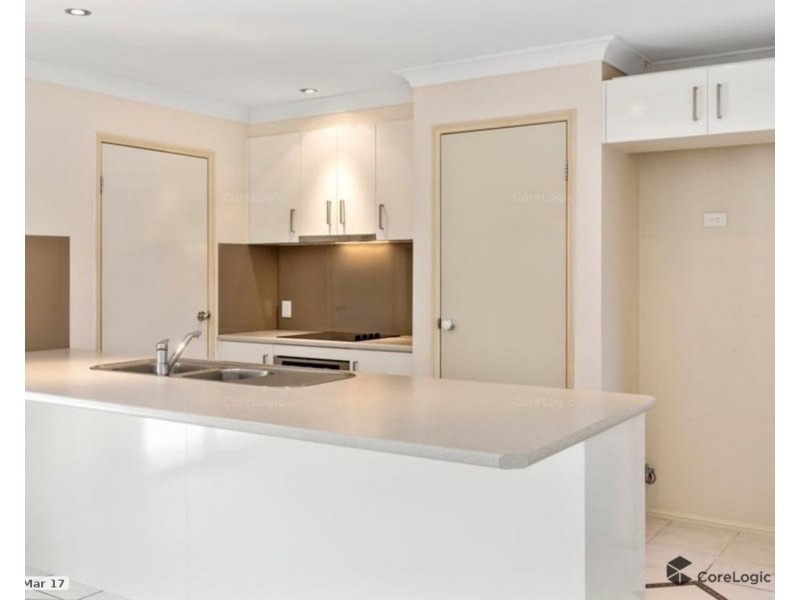 25 Sheffield Circuit, Pacific Pines QLD 4211