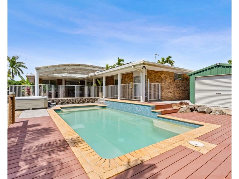 19 Rebbechi Court, Parkwood QLD 4214