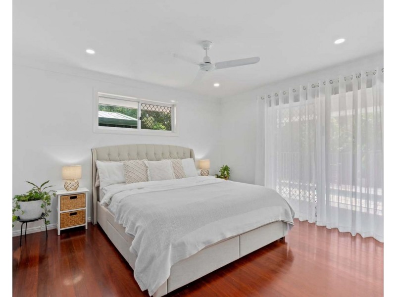 19 Rebbechi Court, Parkwood QLD 4214