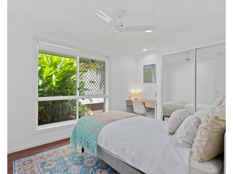 19 Rebbechi Court, Parkwood QLD 4214