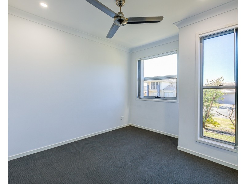 19 Maurie  Pears Crescent, Pimpama QLD 4209