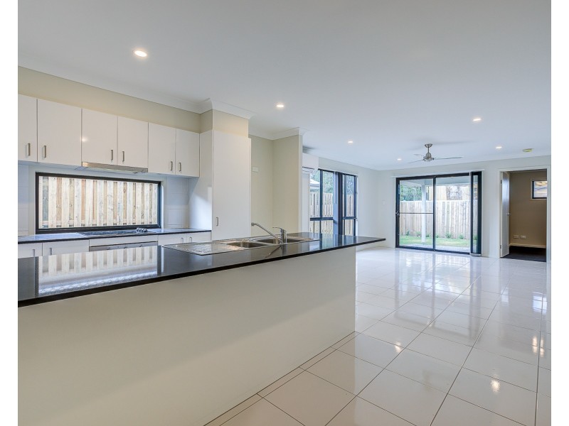1/27 Sheepdog Road, Park Ridge QLD 4125