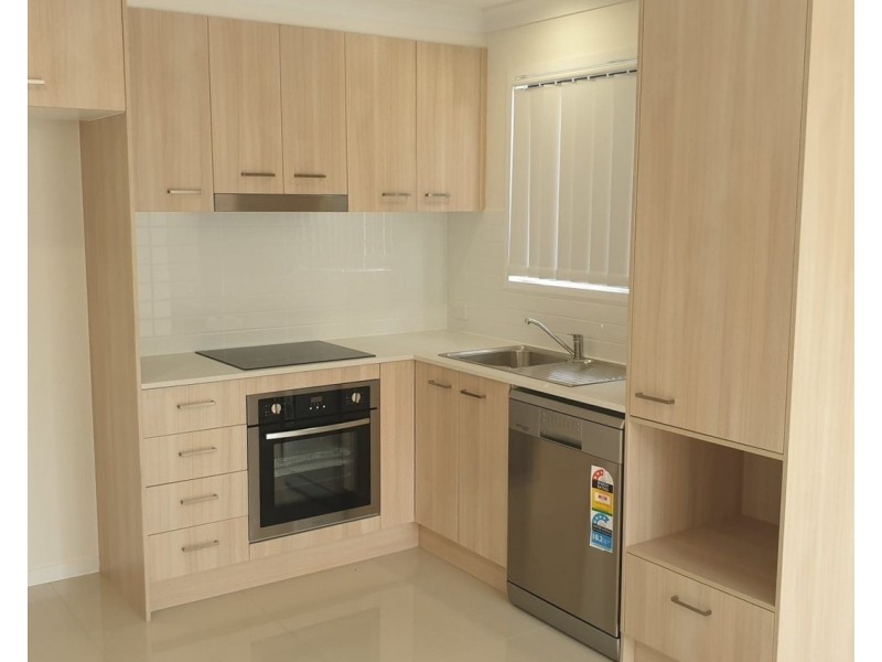 2/12 Miamax Place, Logan Reserve QLD 4133