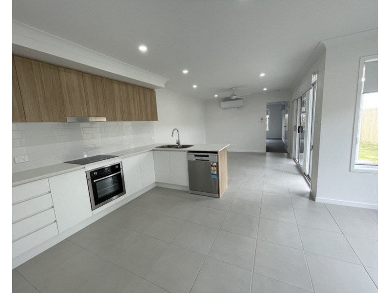 17A Redzel Court, Logan Reserve QLD 4133