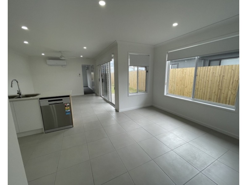 17A Redzel Court, Logan Reserve QLD 4133
