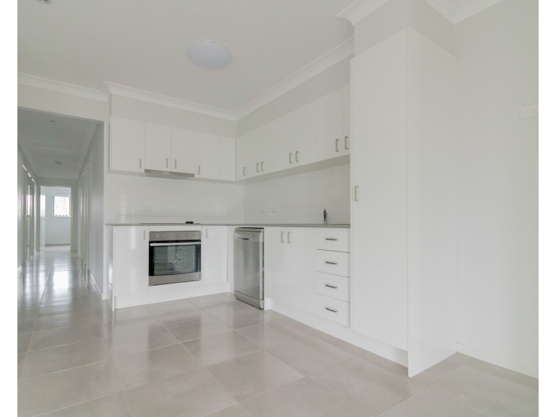 5 Hillsborough Place, Pimpama QLD 4209