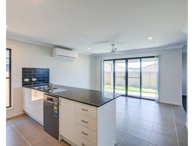 10 Maddox Street, Logan Reserve QLD 4133