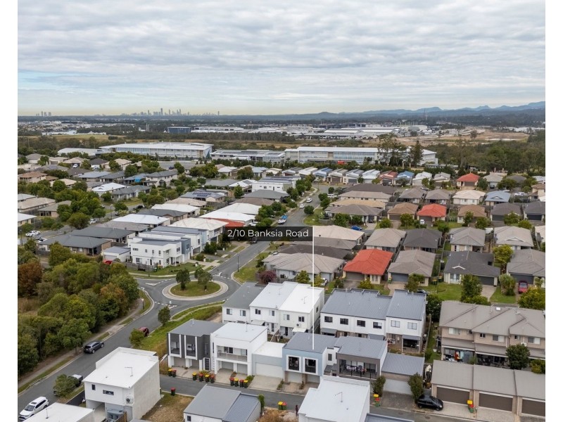 2/10 Banksia Road, Coomera QLD 4209