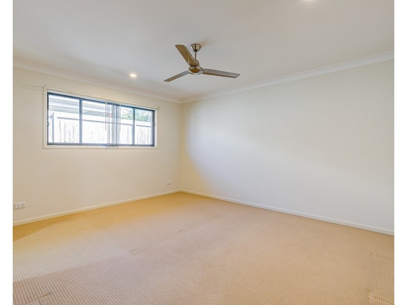 9 Geoffrey Miller Avenue, Pimpama QLD 4209