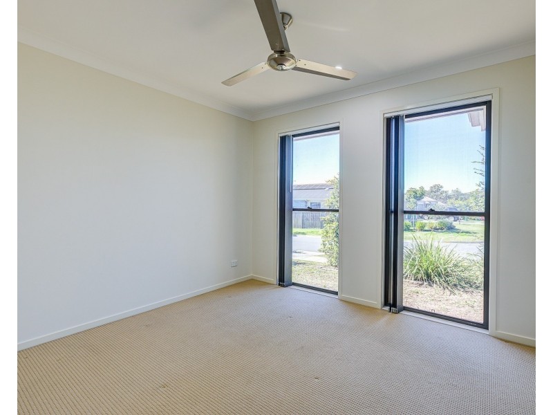 9 Geoffrey Miller Avenue, Pimpama QLD 4209