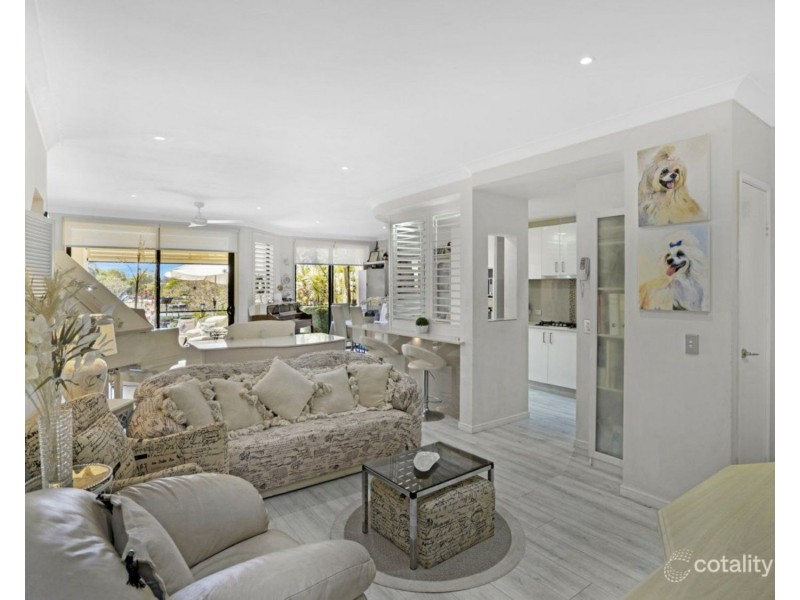 1037/1 The Cove Crescent, Carrara QLD 4211