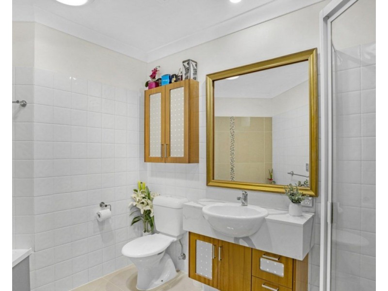 1037/1 The Cove Crescent, Carrara QLD 4211