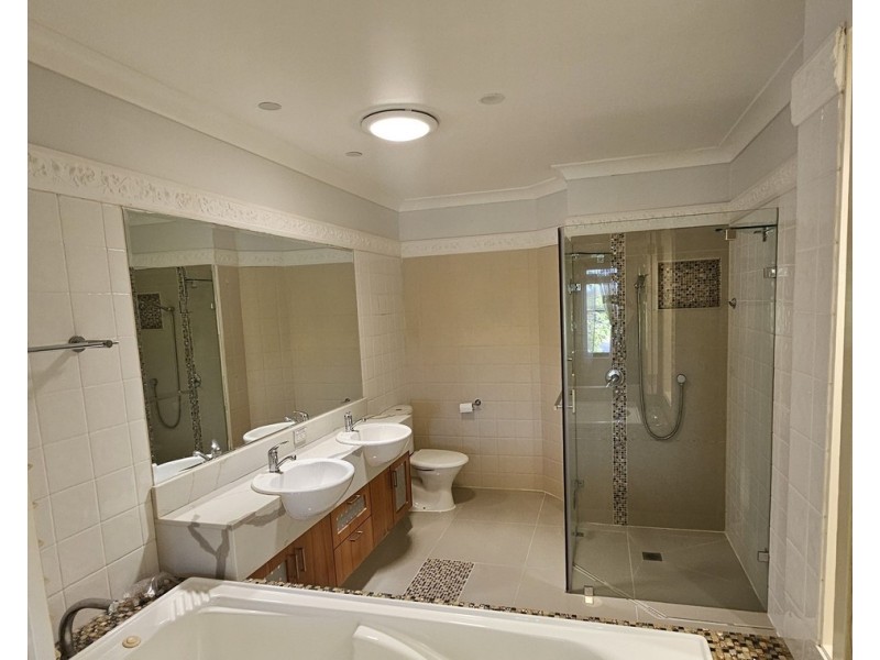 1037/1 The Cove Crescent, Carrara QLD 4211