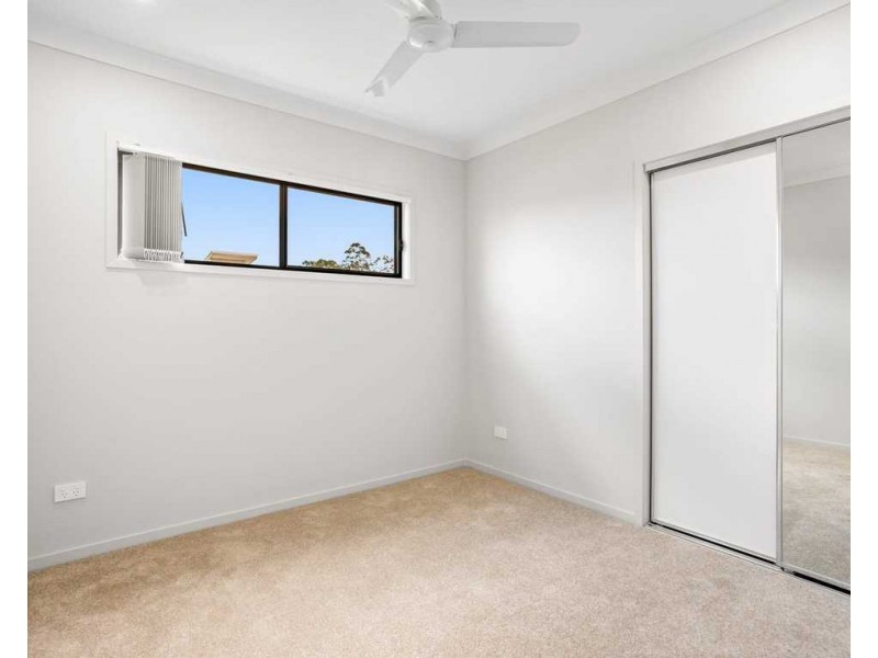 10 Hepburn Street, Greenbank QLD 4124