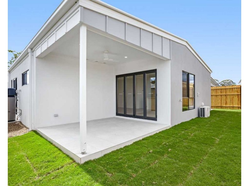 10 Hepburn Street, Greenbank QLD 4124