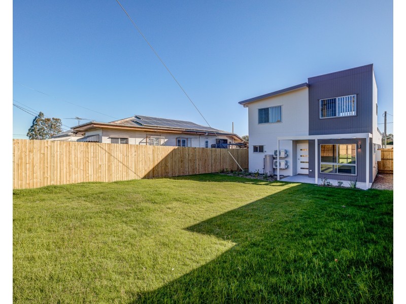 1/147B South Station Road, Silkstone QLD 4304