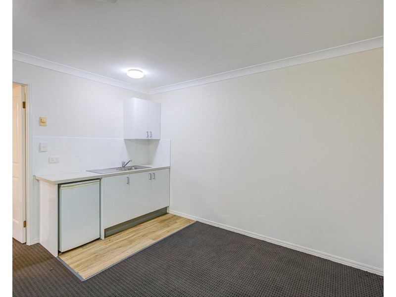 1/34 Garfield Road, Logan Central QLD 4114