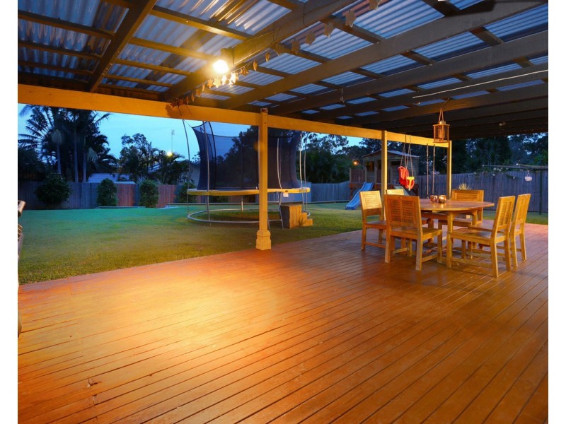 27 Jesmond Road, Helensvale QLD 4212