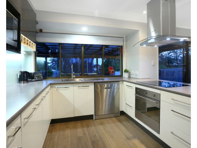 27 Jesmond Road, Helensvale QLD 4212