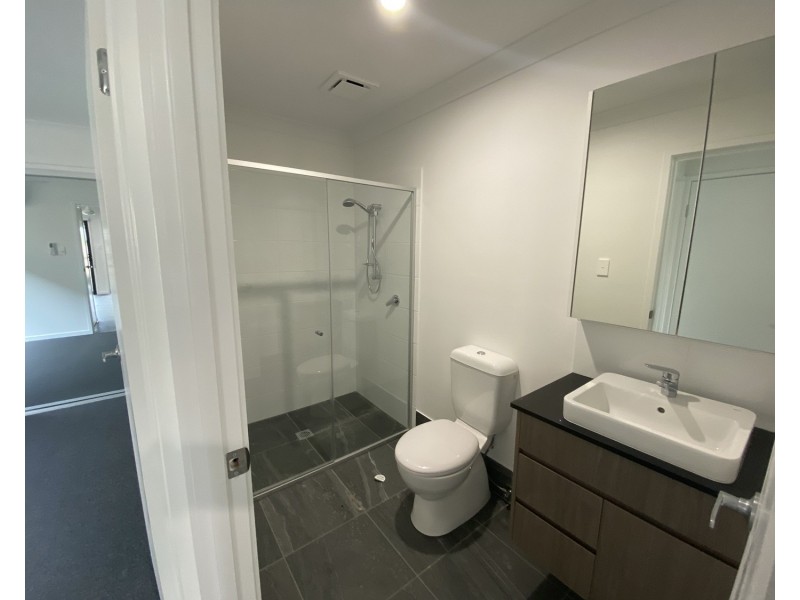 2/6 Zennor Road, Boronia Heights QLD 4124